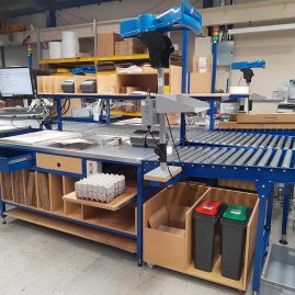 roller conveyor packing workstation