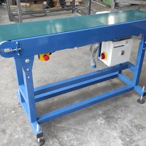 Adjustable height belt conveyor