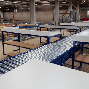 Lineshaft driven roller conveyor